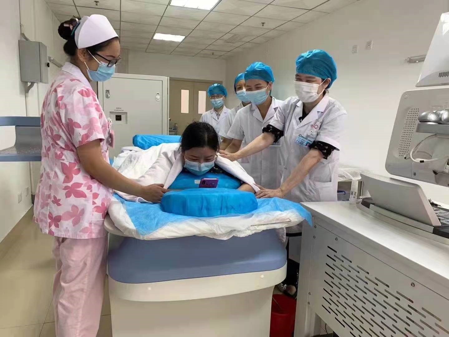 贛南醫學院第一附屬醫院海扶?微無創治療中心首年聚焦超聲消融手術量達462例